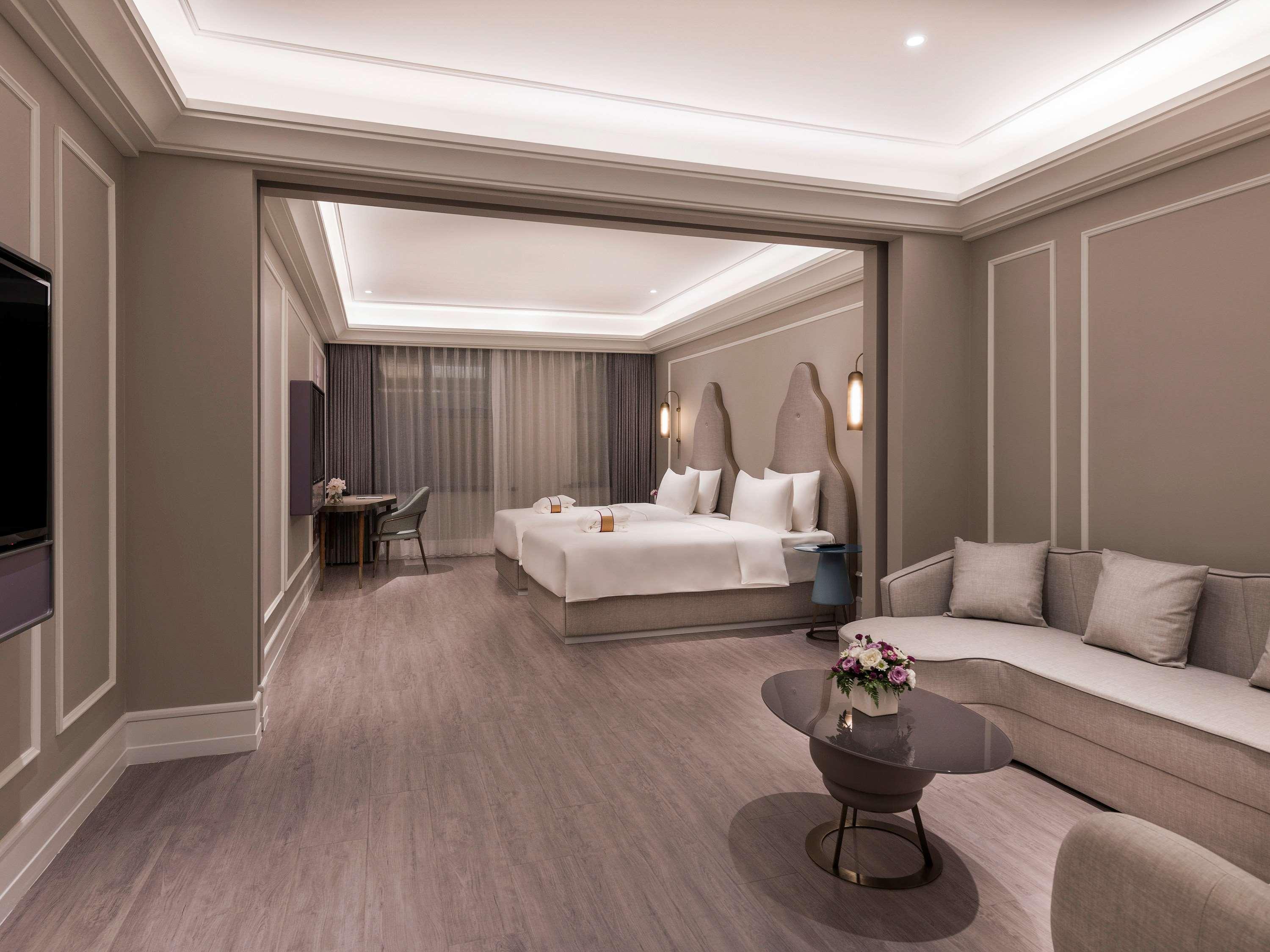 Mercure Shanghai Yu Garden Exterior photo